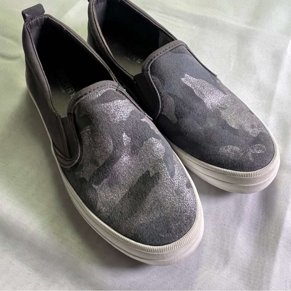 Sperry Top-Siders Gray Camouflage Slip-on Sneakers Women's 7